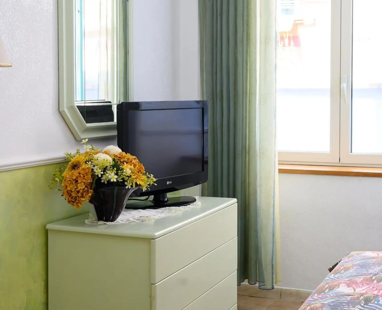 Residenza Falcone, 36 Apartment Naples 0*,  Italy