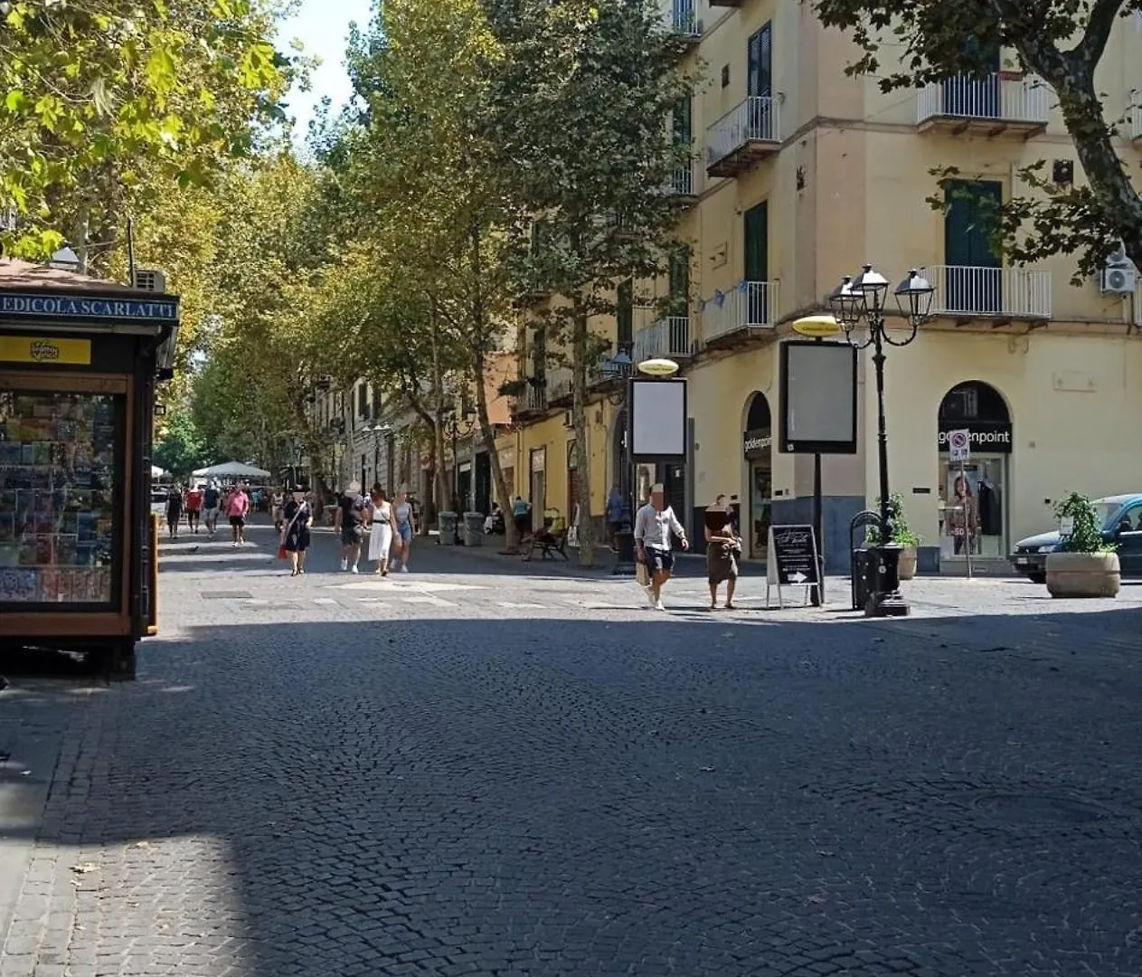 Residenza Falcone, 36 Apartment Naples
